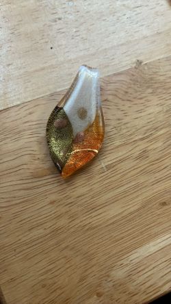 Vintage Munson Glass Pendant 