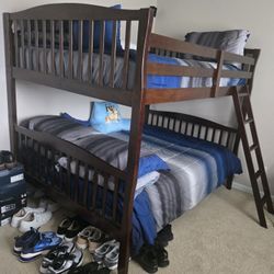 Fullsize Top And Bottom Bunkbed, Dresser, and Nightstand Set