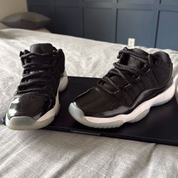 Like New Jordan 11’s - size 5 