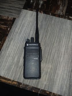 Motorola xPR 3300e two way walkie talkie 15 channels