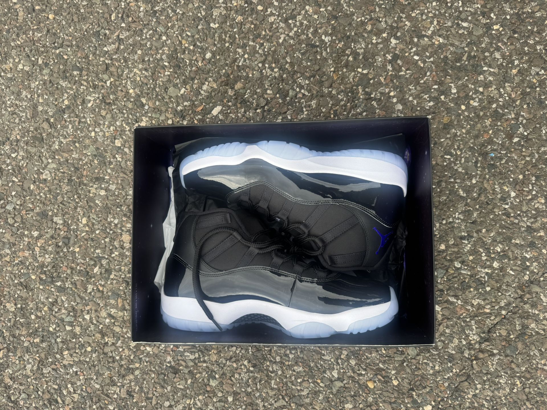 Air Jordan 11 Retro “Space Jam”