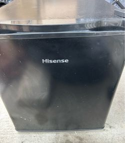 Mini fridge (hisense)