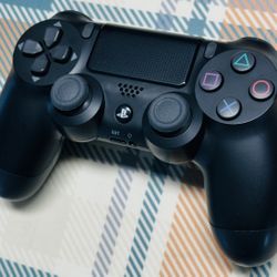 Sony Playstation 4 PS4 Dualshock Wireless Controller - Black Fast Shipping