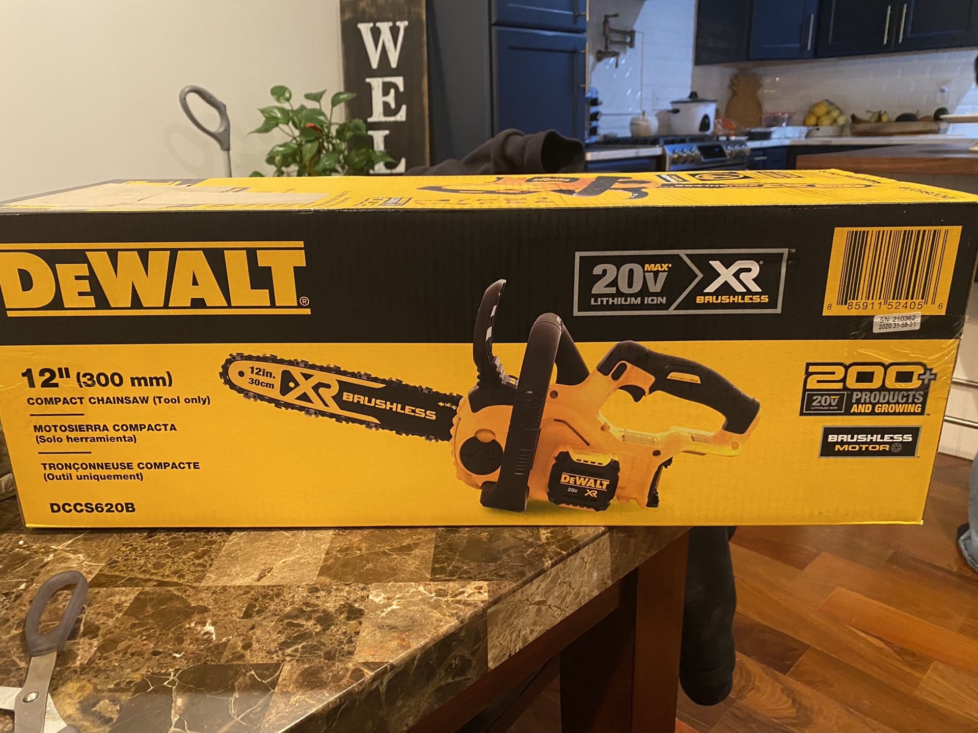 Dewalt chainsaw