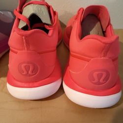 Lululemon Running. Sz 9