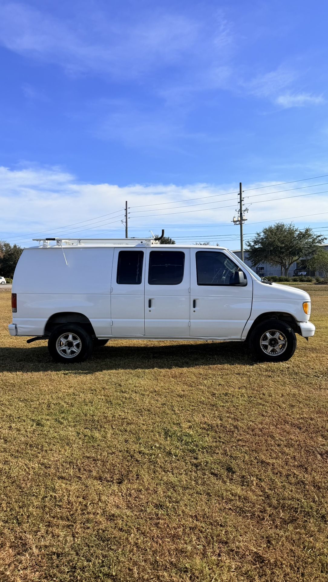 2003 Ford E-350