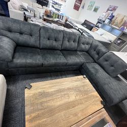 Sectional Disponibles Y Sofa Set