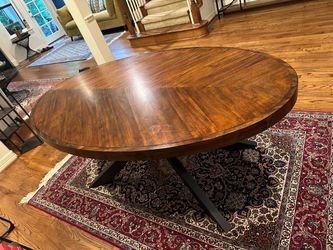 Rooms To Go Dining Table + Matching Sideboard