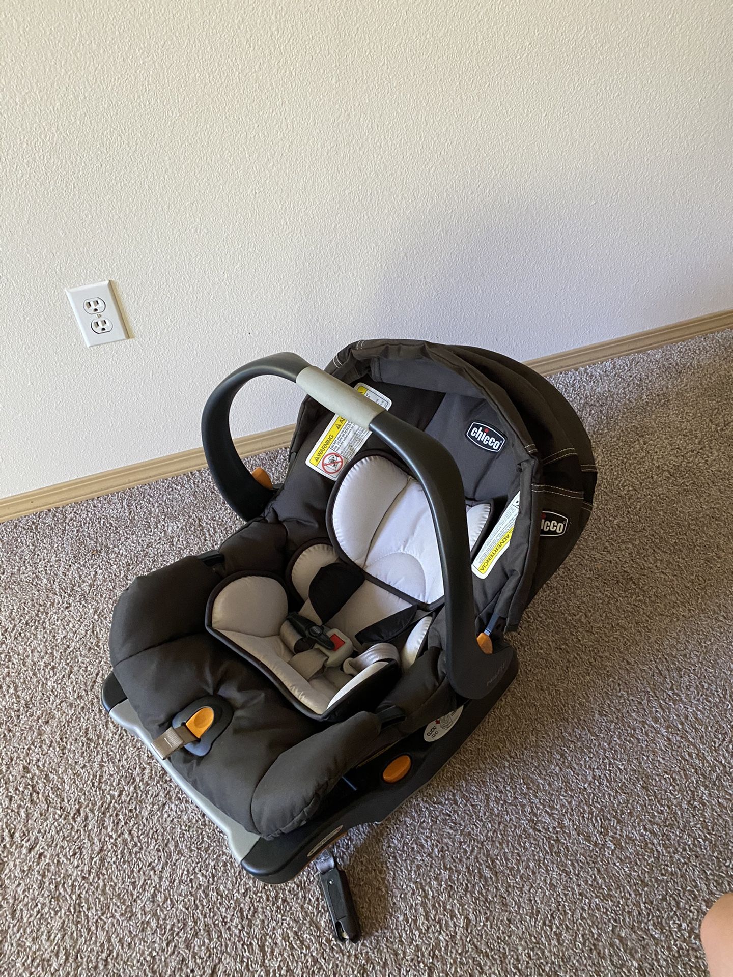 Chicco KeyFit Infant Car Seat