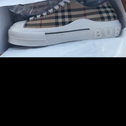 Burberry 