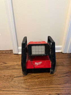 Customer Reviews for Milwaukee M18 18-Volt Lithium-Ion Cordless 3000 Lumens ROVER LED AC/DC Flood Light (Tool-Only)