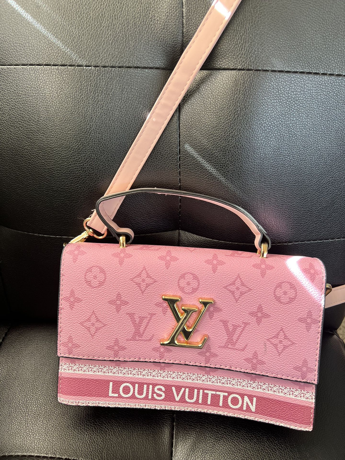 Knock Of Purses & Wallet For Sale Brand New for Sale in Ventura, CA