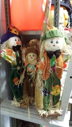 3 assorted scarecrows