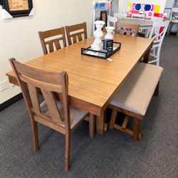 Beautiful dining table set 4 chairs with bench