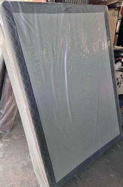 Full size box spring