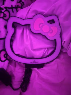 hello kitty impressions light