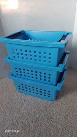 Sterilite:  Stackable Baskets (small)