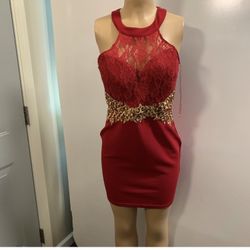 Women’s Junior Red Lace Halter 