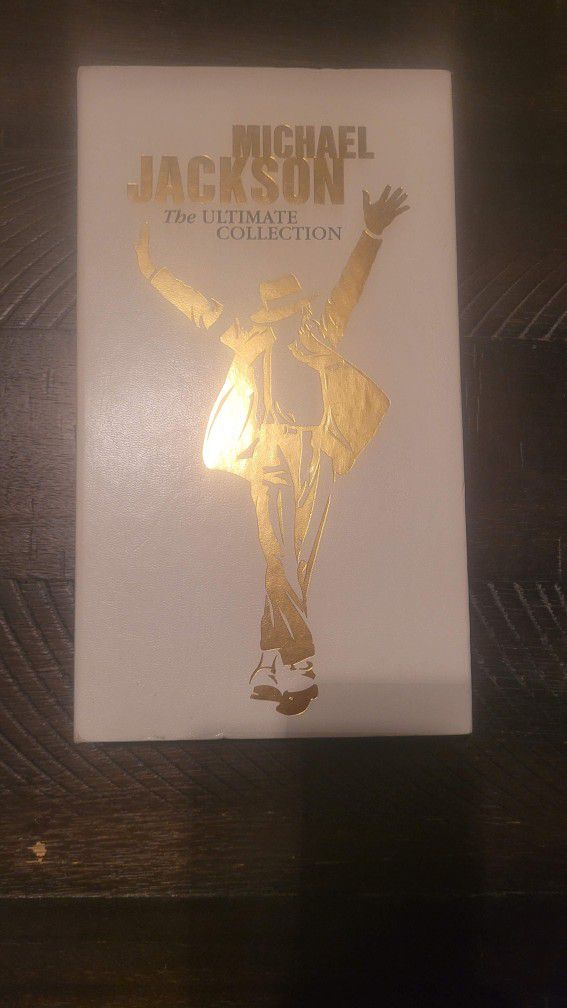 Michael Jackson Ultimate Collection 
