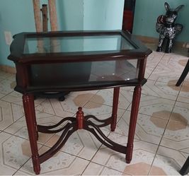 Small table/ mesa chica