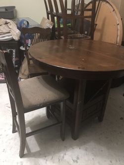 Bar Height Table And 4 Chairs
