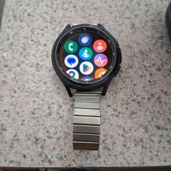 Samsung Galaxy Watch 47mm  & Samsung Earbuds 
