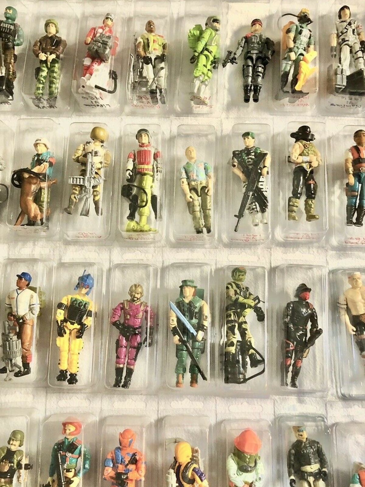 Collector seeking vintage old GI Joe toys dolls and action figures 1960s 70s 80s g.i. Joes toy figure collector 