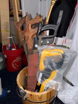 Bucket of 12 Saws