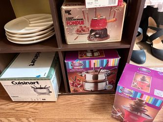 Fondu sets and dishes