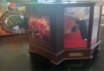 Capcom Resident Evil 4 Collector's Chainsaw Box