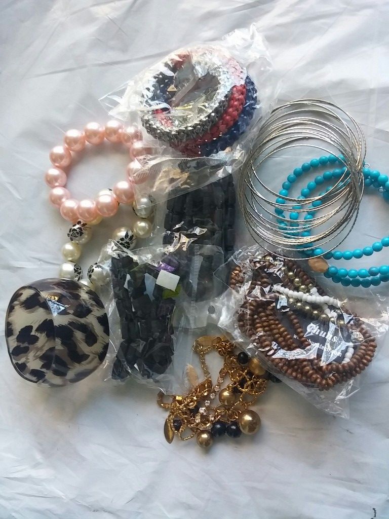 Bracelet