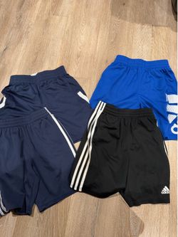 Boys Adidas shorts size 10/12