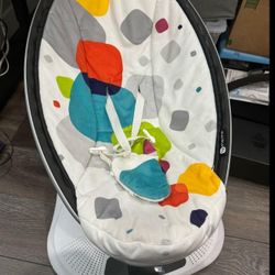 4 Moms Mamaroo Swing