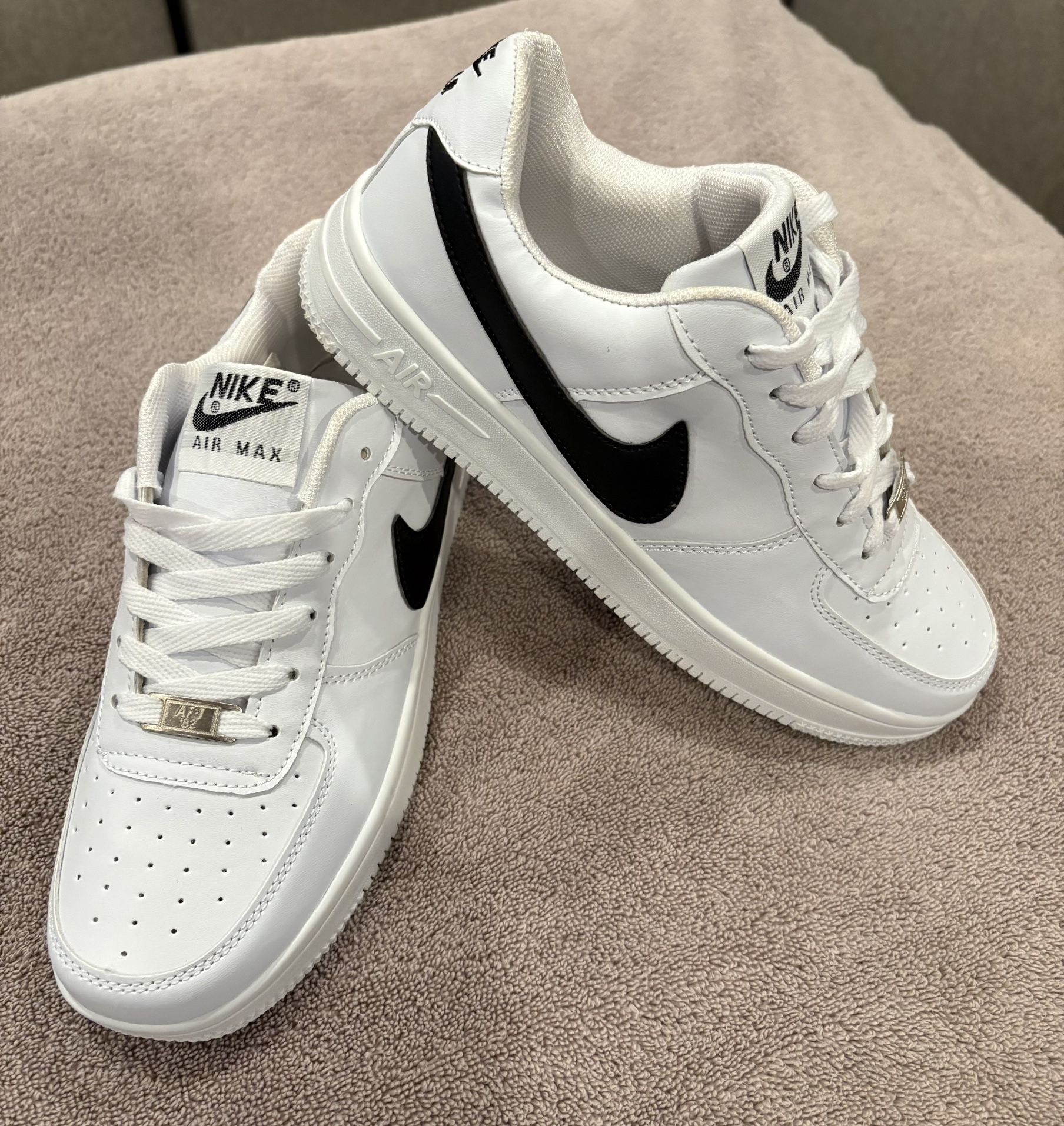 Nike Air Max Sneakers