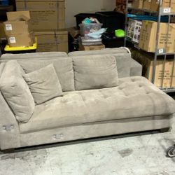 Miles Sectional With ottoman 