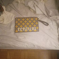 Interlocking GG Patch "Gucci 100" Pouch 'GG Supreme'