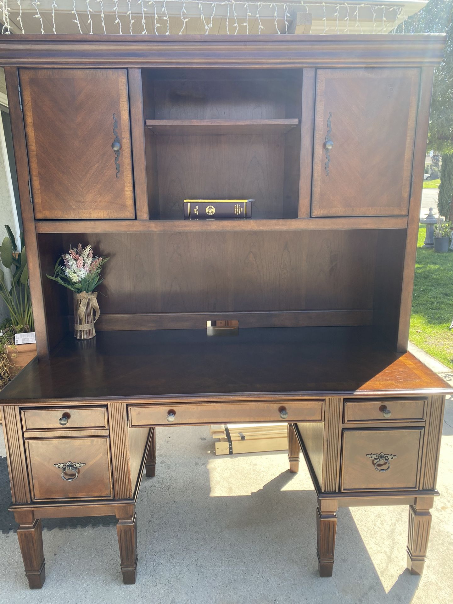 Signature Design by Ashley Hamlyn Storage Leg Desk in Medium Brown