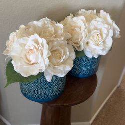 Blue Vase Flower Arrangements
