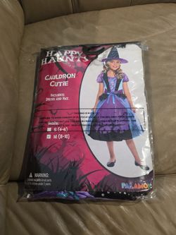 Halloween costume cauldron cutie. Size M 8-10. Once you use great condition
