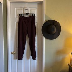 Lululemon Jogger Size 6