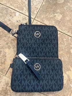Michael kors matching wallet