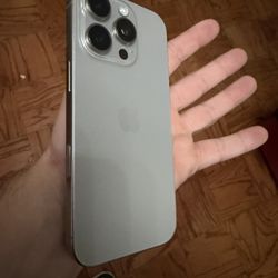 IPHONE 16PRO 256GB UNLOCKED