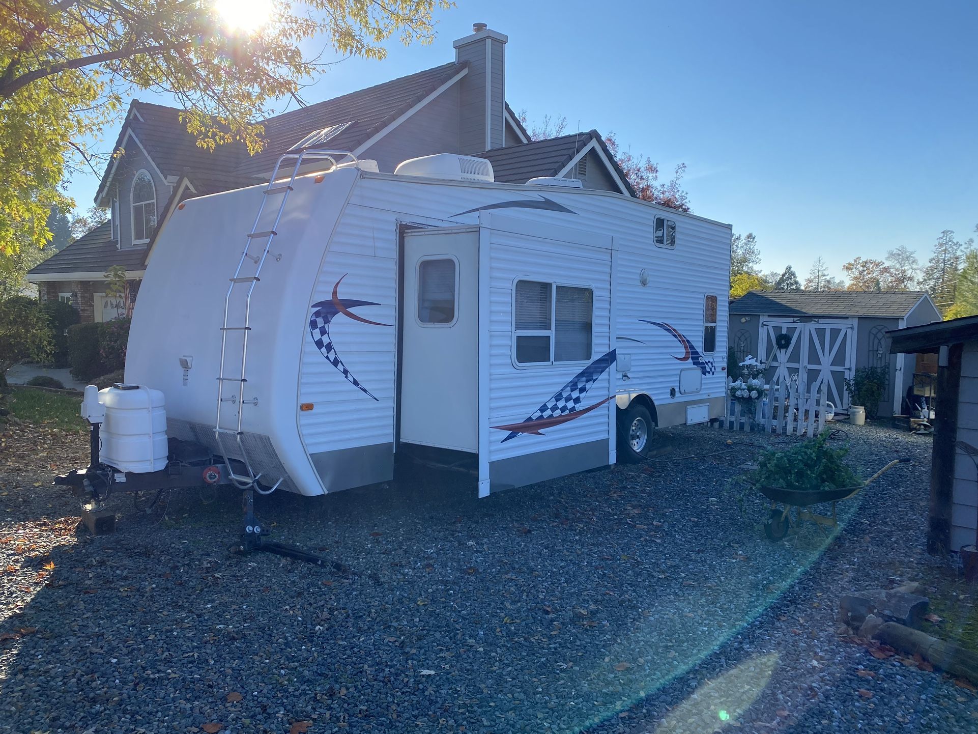 28” Toy Hauler for Sale in Rancho Cordova, CA OfferUp