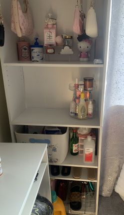 WHITE SHELF