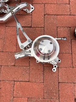 Edelbrock Victor polished aluminum water pump 8821