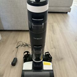 Great condition Tineco S3 Extreme Floor Vacuum and Mop