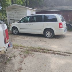 2012 Chrysler Town & Country