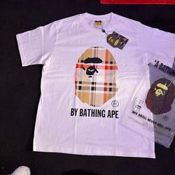 BAPE x Burberry white t-shirt size m