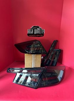 Honda Civic 2022-2025 tail lights