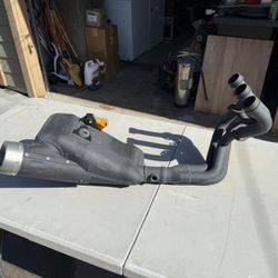 Yamaha Xsr900 Stock Exhaust -100 Miles